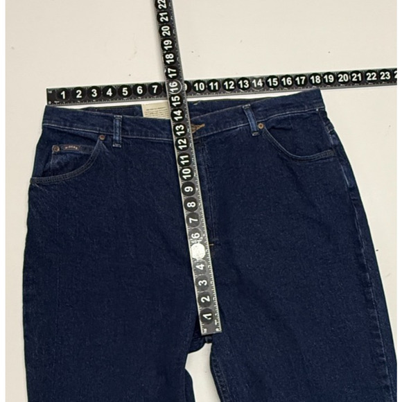 Riders by Lee Jeans Womens 18 Blue Relaxed Stretch Hi Rise Dark Actual 36X32 NWT - Picture 3 of 10